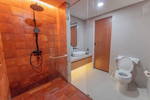 Chambre Familiale | Salle de bain