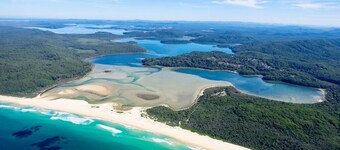 The Lake Retreat - 3 bedroom option