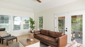 Unclassified image, 3 of 20, button