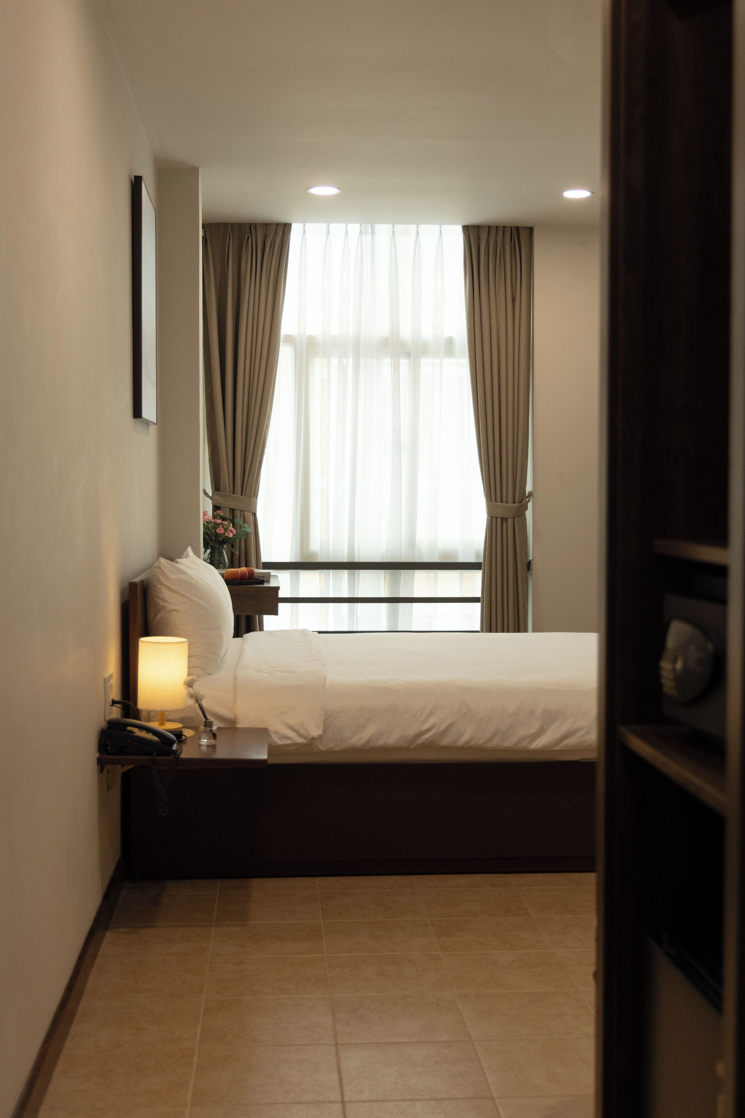 Premium bedding, down duvets, pillow-top beds, free minibar items