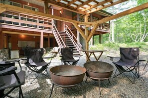 Unclassified image, 2 of 12, button - A private lodge where you can enjoy authentic BBQ surrounded by nature (Tsumagoi)