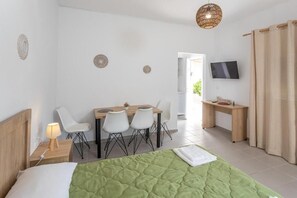 Apartamento, balcón, vistas al patio | Wifi gratis