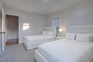 5 bedrooms, desk, iron/ironing board, free WiFi - Dogs Welcome!  Fun, Stylish Detroit Tudor w/ Fenced Yard! (Detroit)