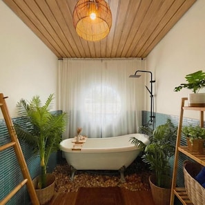 Bathroom - Lastsearesort (Koh Lan)