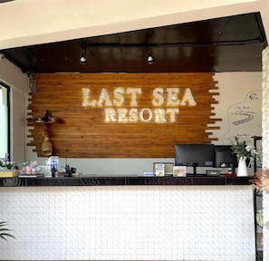 Lobby - Lastsearesort (Koh Lan)