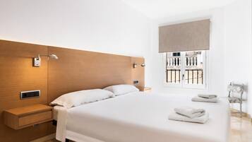 3 slaapkamers, een strijkplank/strijkijzer, beddengoed