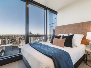 2 chambres, fer et planche à repasser, Wi-Fi, draps fournis