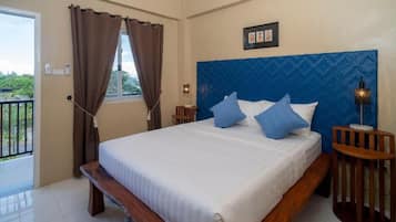 Espacio para trabajar con laptop y wifi gratis