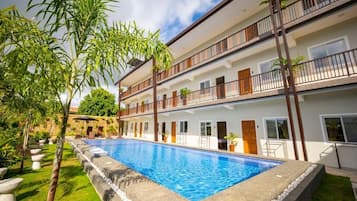 Outdoor pool, pool umbrellas