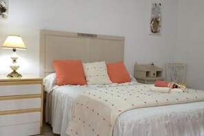 4 dormitorios, tabla de planchar con plancha, wifi gratis y ropa de cama
