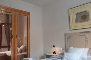 4 habitaciones, tabla de planchar con plancha y wifi gratis 