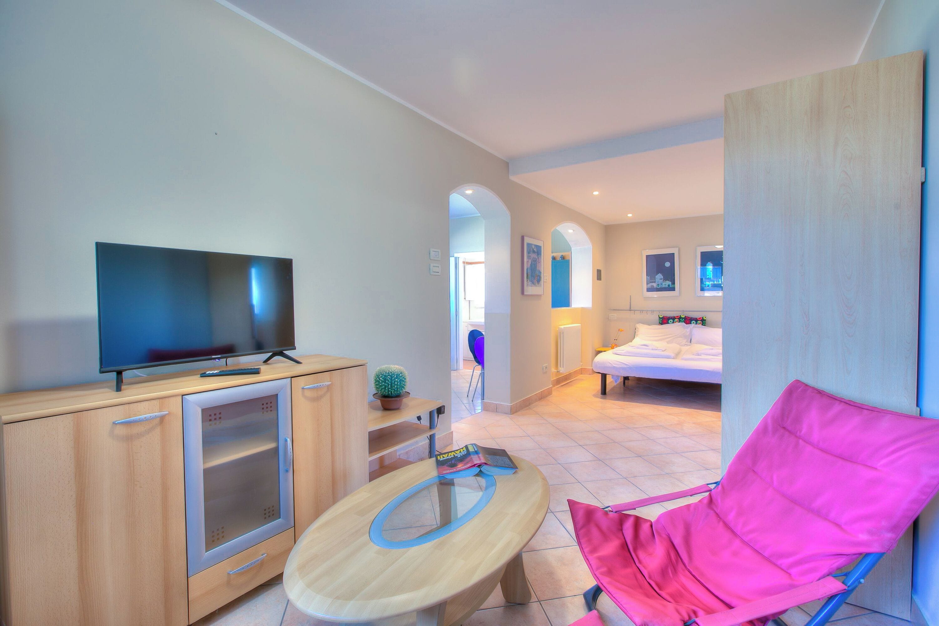 วิลล่าสำหรับครอบครัว, หลายห้องนอน, 2 ห้องน้ำ, ติดภูเขา (Villa Paradise View With Private Pool) | 3 ห้องนอน, เตารีด/โต๊ะรีดผ้า, Wi-Fi ฟรี, ผ้าปูที่นอน