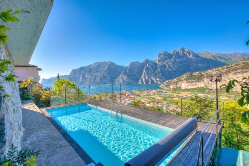 Villa Paradis View With Private Pool