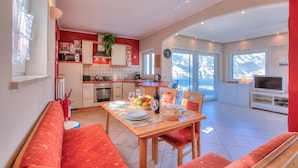Familienvilla, 3 Schlafzimmer, 2 Bäder, Bergseite (Villa Paradise View With Private Pool) | Eigene Küche