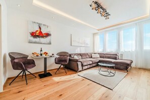 Living area - Aurora Park View Apartment (Zagreb)