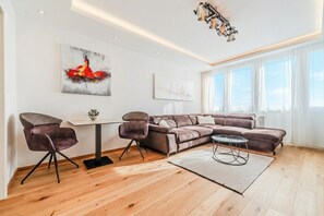 Living area - Aurora Park View Apartment (Zagreb)