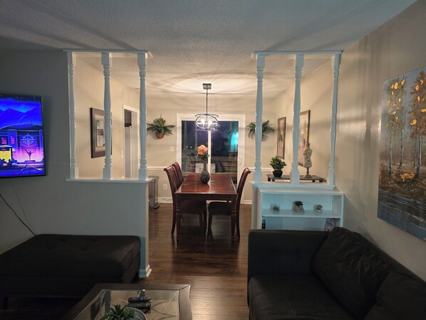 Unclassified image, 1 of 10, button - Amazing North Hills/Crabtree 4BR Split Level! (Raleigh)