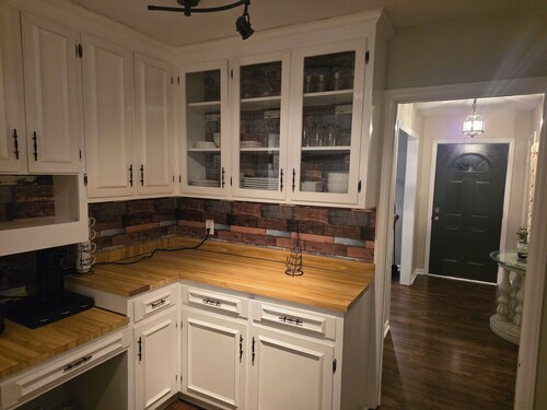 Amazing North Hills/Crabtree 4BR Split Level!