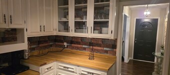 Amazing North Hills/Crabtree 4BR Split Level!