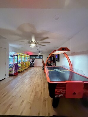 Spielezimmer