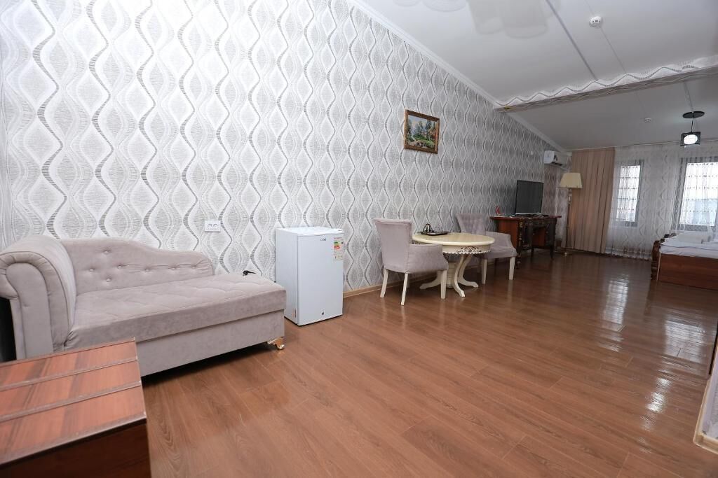 Suite, vista città | Area soggiorno