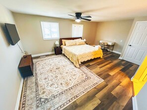 4 bedrooms, WiFi, bed sheets