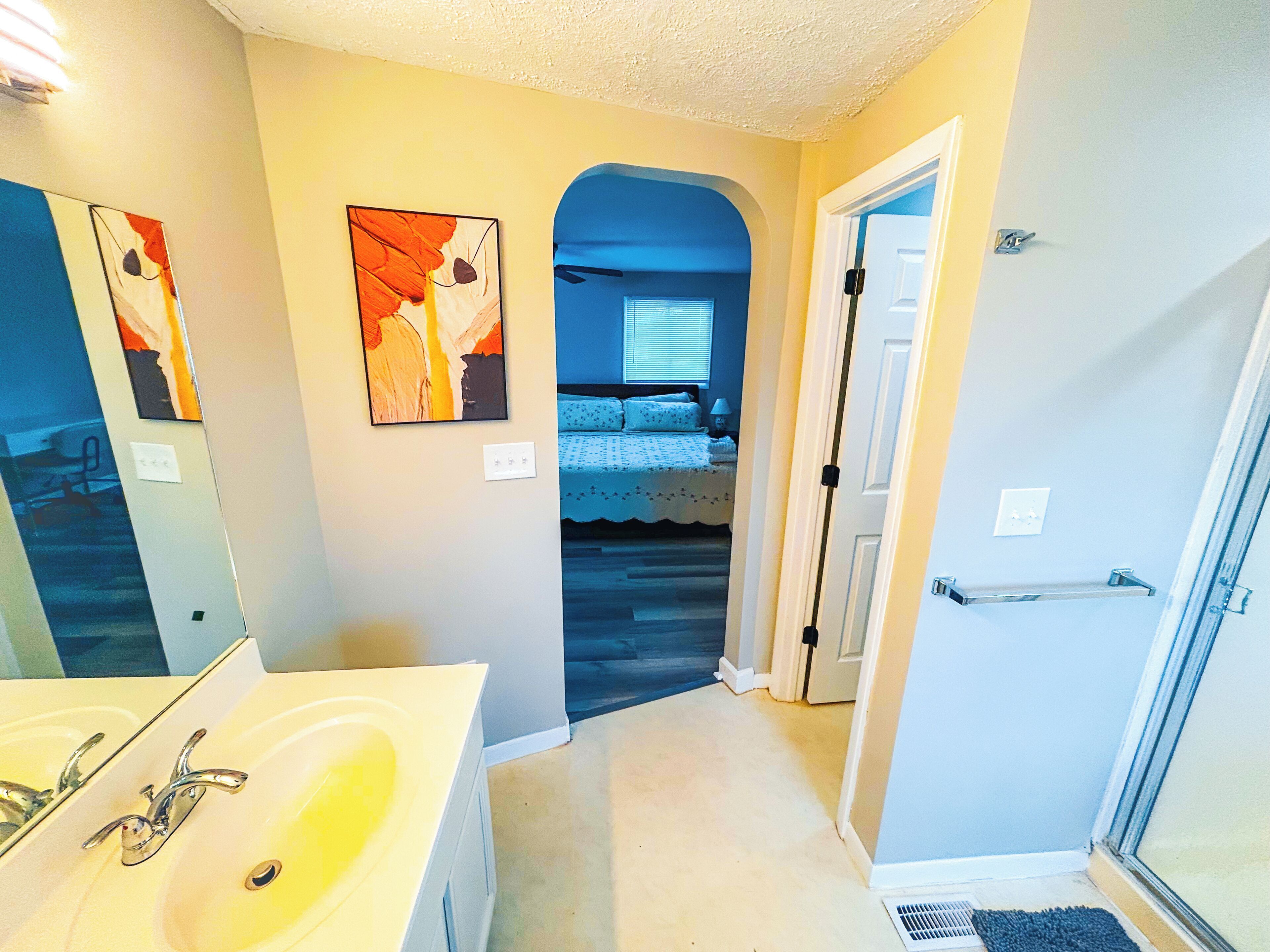 Jetted tub, hair dryer, towels, soap