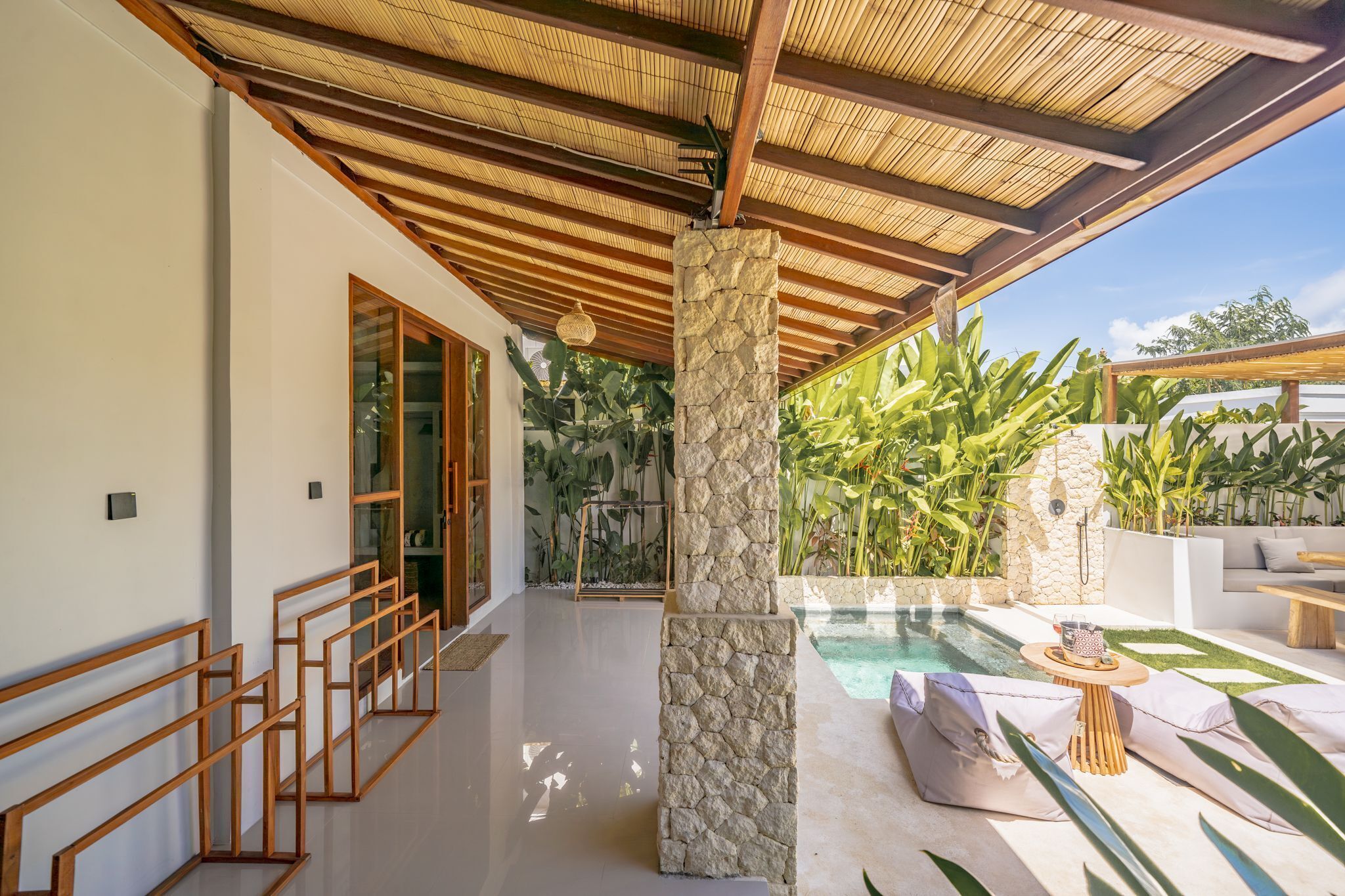 デラックス ヴィラ 2 ベッドルーム パティオ プールビュー | 部屋からの景観