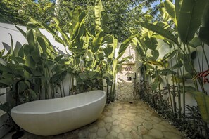 Vila | Banheiro | Chuveiro, produtos de toalete grátis, sabonete, shampoo