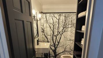 Håndklæder, Sæbe, Toiletpapir