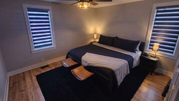 2 bedrooms, iron/ironing board, WiFi, bed sheets