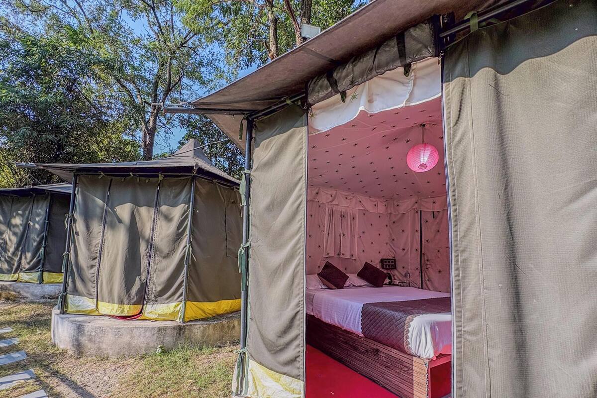 Deluxe Tent, Hill View
