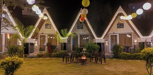 Jungle Walker Resort 