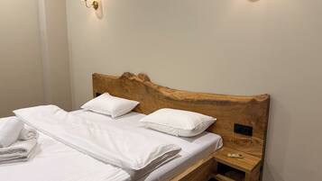 Superior Double Room, Balcony, Mountain View | Blackout drapes, free WiFi
