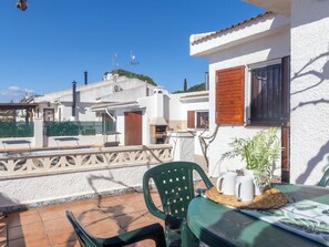 Outdoor dining - Vacation home Falco by Interhome (Deltebre)