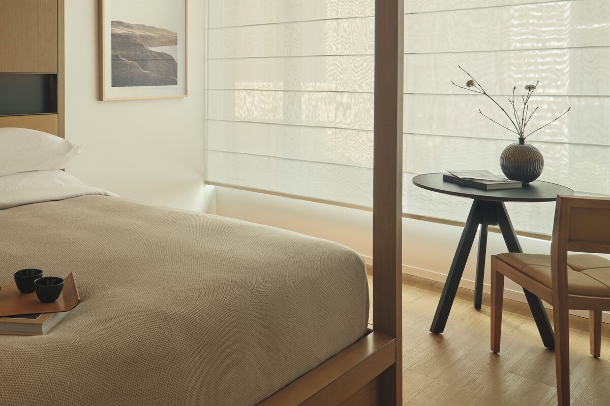 デラックス ルーム (The Big Room) | ミニバー、セーフティボックス (室内)、デスク、ノートパソコン用作業スペース