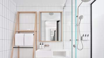 Dusche, Regendusche, Designer-Toilettenartikel, Haartrockner