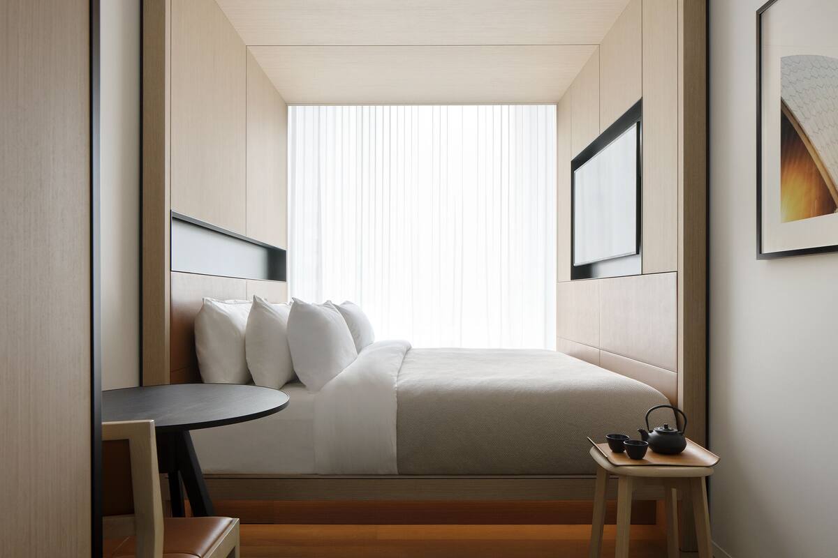 Little National Room | Minibar, in-room safe, desk, laptop workspace