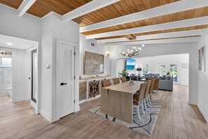 Interior - Coastal Chic 3BR, Pool, Hot Tub Near Siesta Beach (Sarasota)