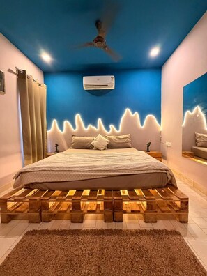 ラグジュアリー アパートメント バルコニー | デスク、ノートパソコン用作業スペース、アイロン / アイロン台、WiFi (無料)