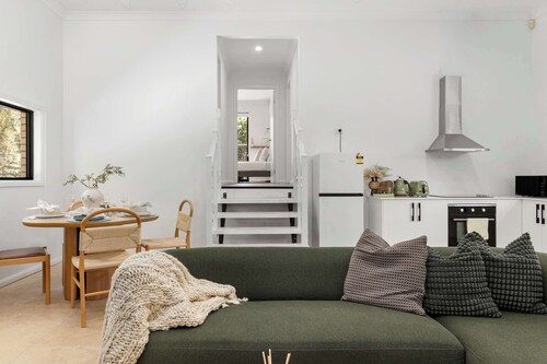 New 2BR GrannyFlat,Near Movie World, Wet'Wild,Pool