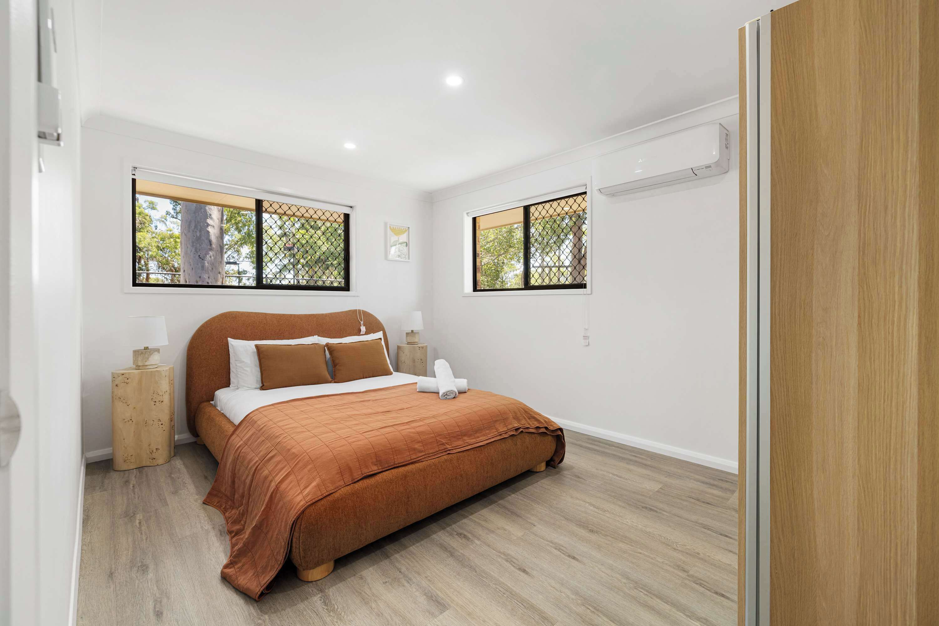 2 bedrooms, iron/ironing board, travel cot, WiFi