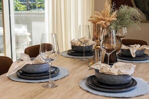 Dining - Luxury Beachside Escape in Palm Beach, NEW 2BR (Palm Beach)