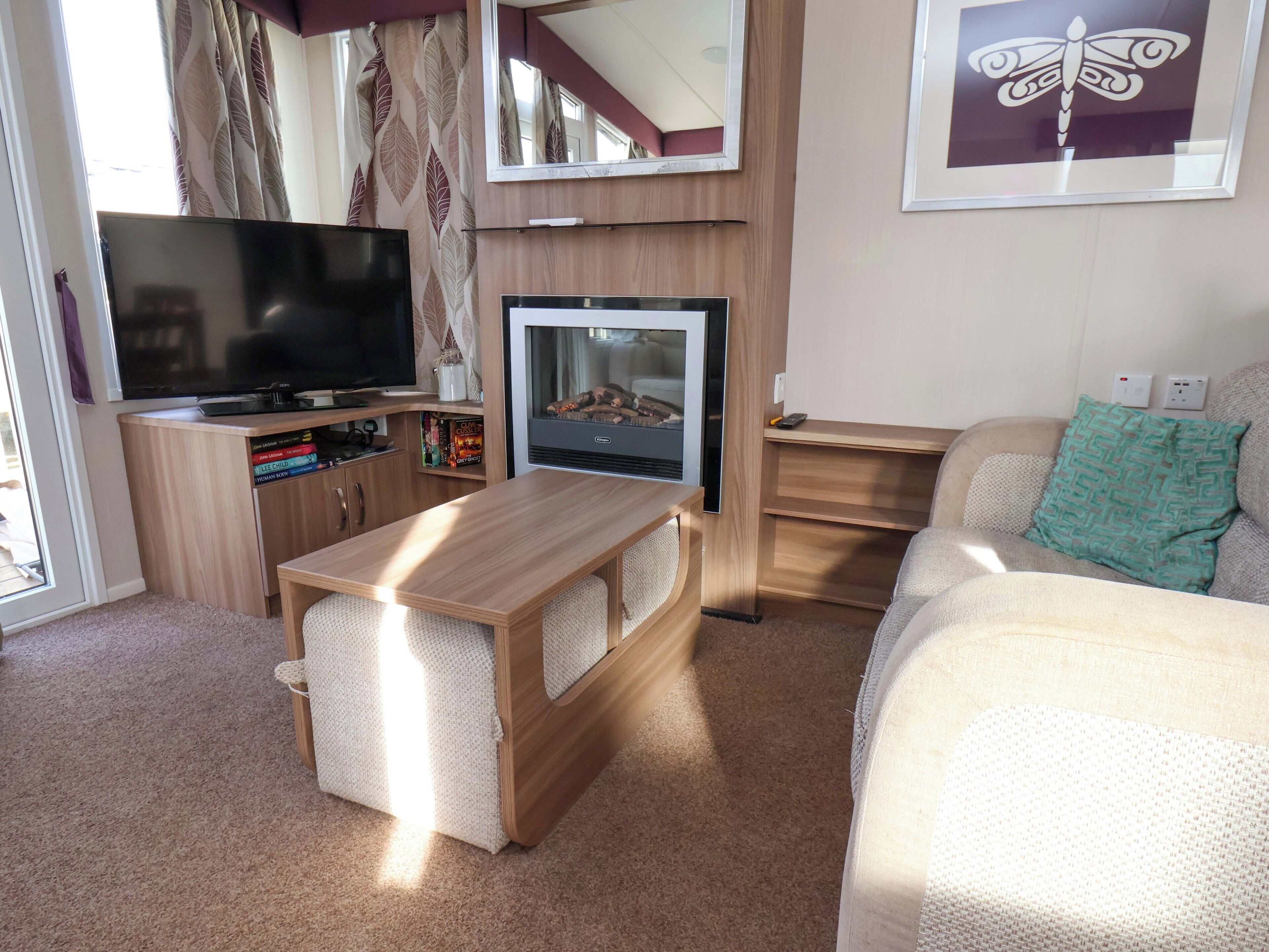 Caravan B14 Beechrise, Pet Friendly In Primrose Valley - Filey