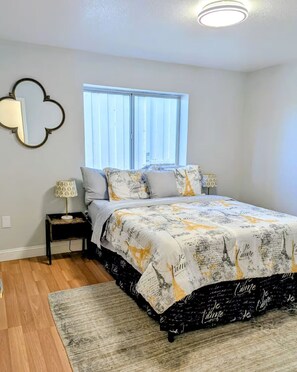 4 bedrooms, iron/ironing board, WiFi, bed sheets - Entire home in Folsom, California (Folsom)