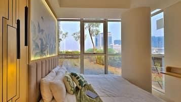 Apartment, 2 Bedrooms, City View | Iron/ironing board, free WiFi