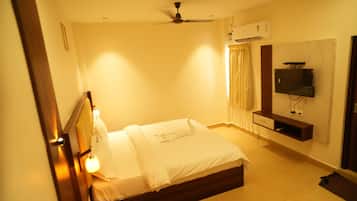 Deluxe Double or Twin Room, City View