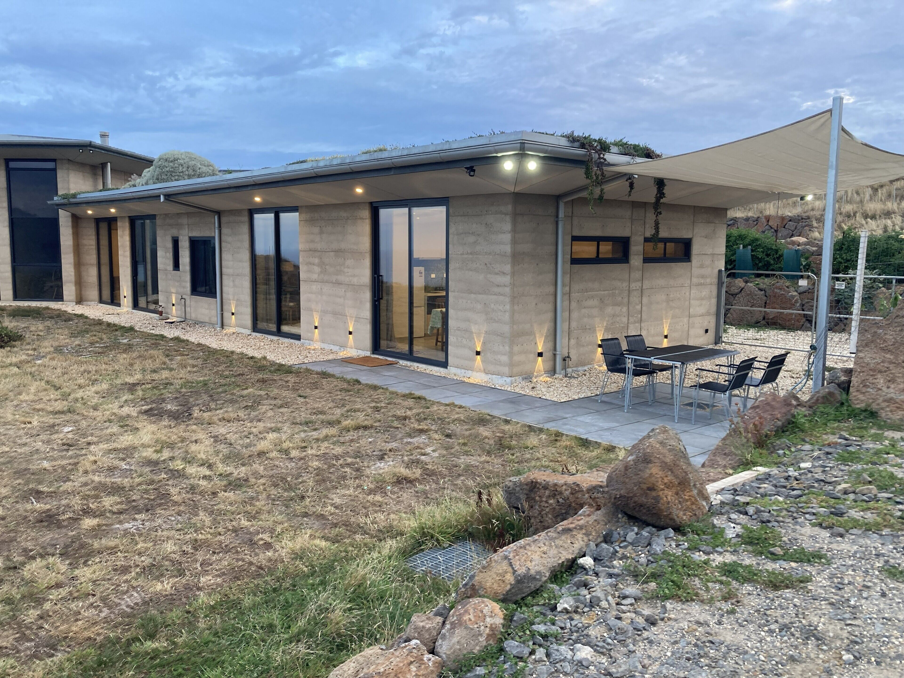 Outside view of the property. All rooms have large ocean views. 