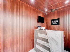 House | Reception - Hotel O Krishna Riverview (Tadepalle)