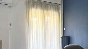 Room - Gemütliche Wohnung nahe der Akropolis by Interhome (Athen)